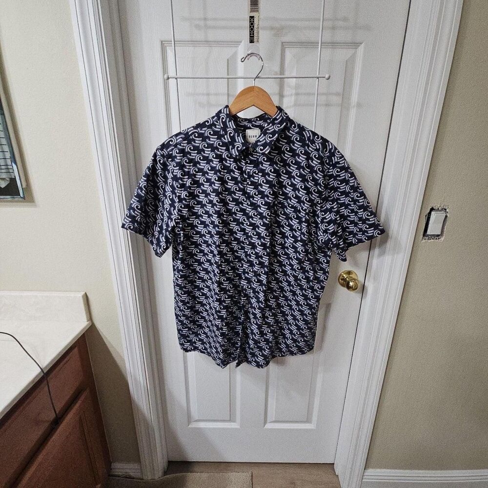 Rowm Men's Shirt